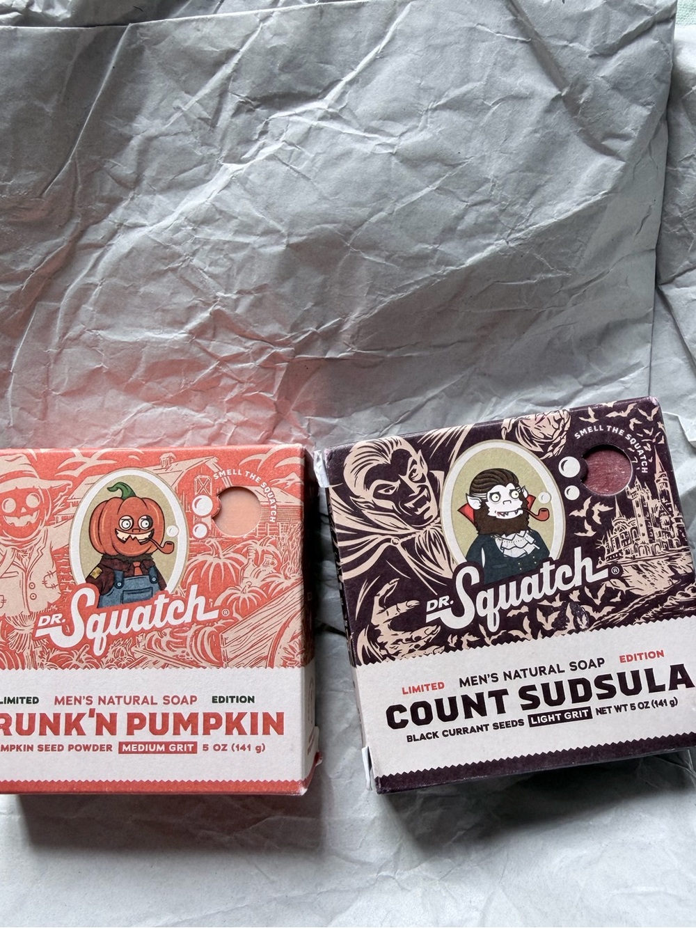 Limited Edition Dr.Squatch Men's Natural Soap Drunk’n Pumpkin and Count Sudsul